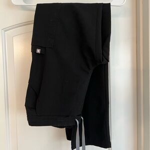 Women’s Figs Yola Scrub Pant, Small